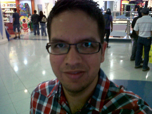 Ingeniero Quimico de la USB, amante de los deportes