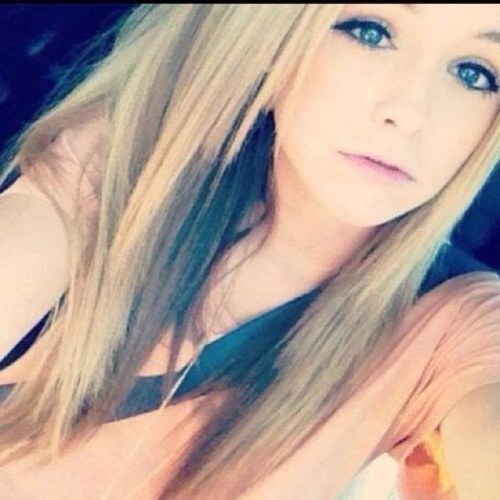 youngteenager_x's profile picture. twit twit twit twit twit twit twit twit twit twit 
##тιeɴerαccoυɴт, #nummer 1 #wij maken joú tineline conpleet #met maar 140 tekens ❤