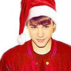 one day I will meet you and hug you and try to tell you how much I love you I'm very proud of you @justinbieber 3