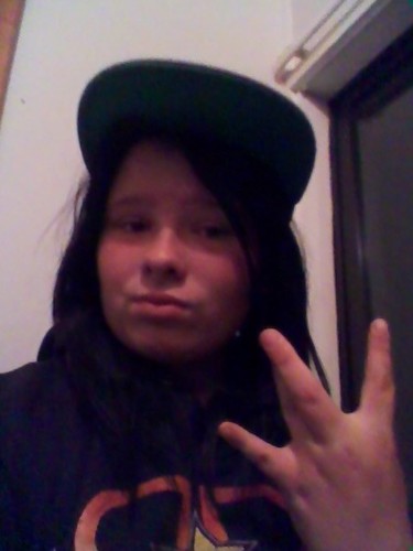 my names ashley  im 13  yolza
