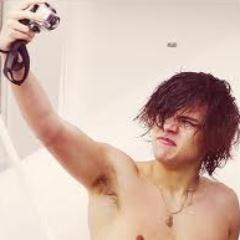 taylorgreen647's profile picture. i am taylor and 15 my fav color is pink i love horse back ride,swim, and  play soccer fav quote is what doens't kill u makes u stronger