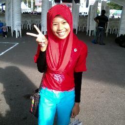 My name Noor Azlina Syuhada :) 14 years old :) 24 May 98 :D P/S : thanks sbb follow me . . nice 2 met u . .
http://t.co/g7GJUJhU