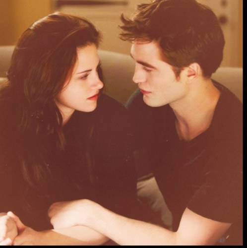 EdwardCull22's profile picture. Im Edward Cullen. # Married to the love o my life. #BreakingDawnRP