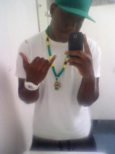 faithful,single,christian,son of the lord.follow me & i will follow back