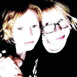 i love you , you little sister 3 xx @krisVmiddelaar
