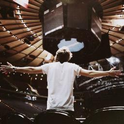 Hello :D I'm 1/5 of One Direction..And if you follow, thank you..I Love You .xx