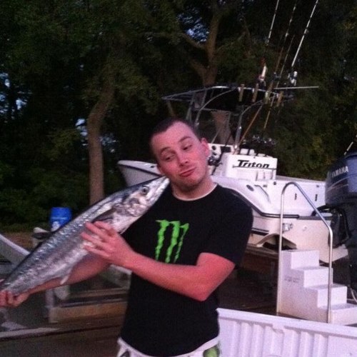 PS3 gamer, Youtube Uploader, Call of Duty Lover. Check out the Youtube and Subscribe if you like what you see. http://t.co/ldSYpZFd