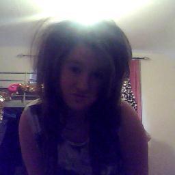 follow me ill follow back :)