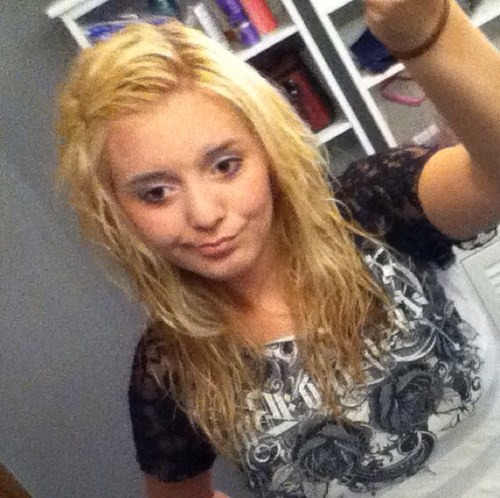Music is like my crack it keeps me on my high and in an amazing mood! Will be posting links soon!:)