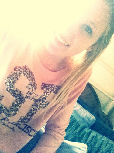 Love my life ^__^ 
Proud of Justin Bieber I am a Belieber ♡
Niet in me bio, maar in me hart 3 ♡
9-12-'12 getrouwd met DENNY ♡
jasper♡