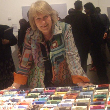 Textile artist & narrative researcher (PhD)
... in love with the textures of the fabric of life ...
