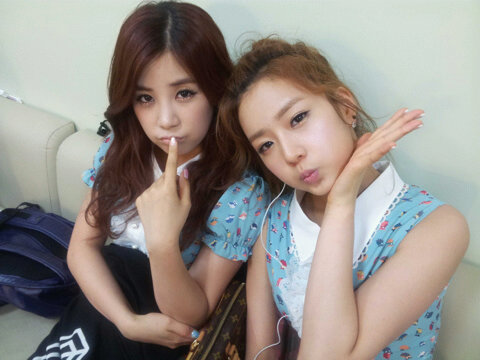 I'm Yoon Bo Mi (윤보미)'s Roleplayer [Lead Vocalist & Main Dancer Of @ApinkDorm_CPF] From @CPF_RP • August 13, 1993
 • Follow the real one @apinkbm :D