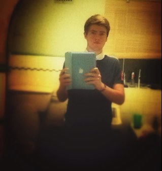 Follow, ill follow back :) I love my girl @Megan_Bricknell ❤