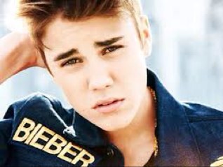 pra todas q assim como eu amam o justin mais que tudo na vida , e ñ seria NADA sem ele!!! me sigam se vcs tem a BIEBER FEVER *-* I follow back