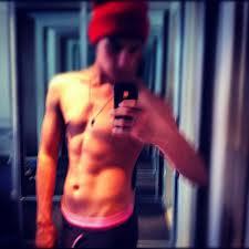 heey bitches :)... two crazy irish slu+s here.... big fans of the janoskians... please follow!!  :D jai brooks follows 27/12/12 3 :D