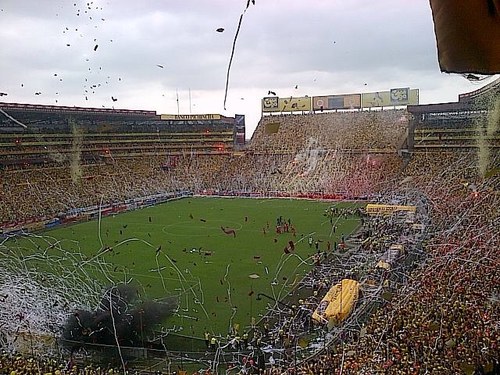 jolulo19's profile picture. 