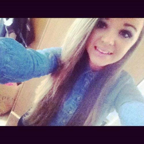 carlieecorcoran's profile picture. im fucking radical
follow me on instagram @carliecorcoran