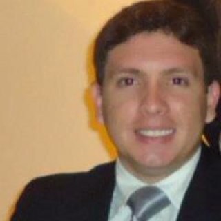 Administrador, Dev, Gestor da Qualidade em Serviços. Fã do que a tecnologia pode proporcionar;Flexível,rígido, descontraído e sério como cada momento permitir.