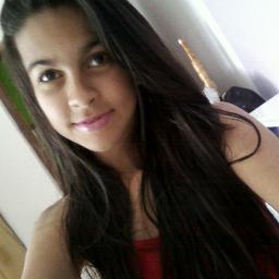 Ah minha vadia , otária , idiota , minha parça pra andar de skate né U.u néeh ? , ela é só mh tá ligado ? só miinha *---* , haha u.u  ps : @_UmaaSkatista ^^'