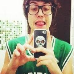 Como um αnjo em minhα vidα αprαreceu , é um menino que considero todo meu !
Fc dedicαdo ao meu princepp' @PeLanzaRestart.
Sinnce: 8-12-12.