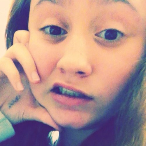 kik me : ayoo_savannah

facebook : @ Savannah Brook Daly

fun run ' : ayooSavannah