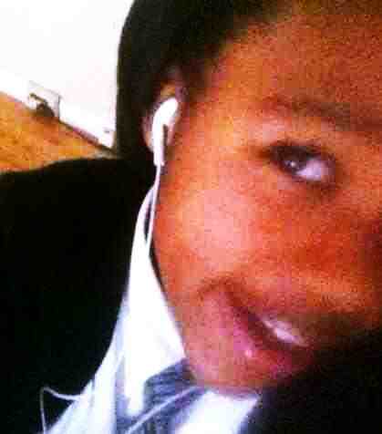 ◇◆ ! ✘ in my box , 'cuz anit nobodiee checkin me ! ◇◆ follow my twifeys :: @_AVO12 @_avo13