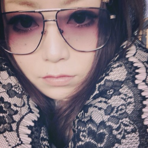 大それた名言的なことは出せません。だからと言って面白いことも言えません。たまに愛嬌振りまきたいだけです。
