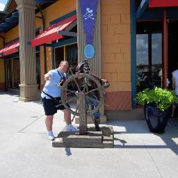 CommanderKen's profile picture. A proponent of books, one might say a connoisseur of literature, and of course an average gamer of the modern era