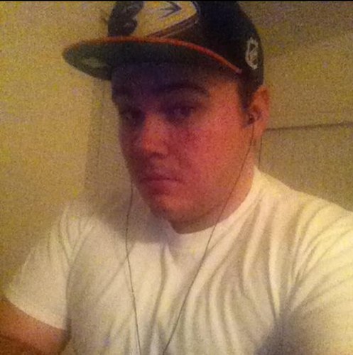 Omgomgitschad's profile picture. love hockey go ducks!!!! SHM ⚪⚪⚪ Instagram: chadman89