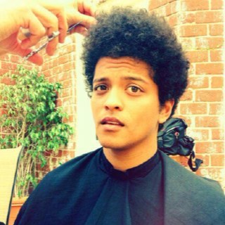 imafakerlol's profile picture. I sing. I guess. {FL/RP}