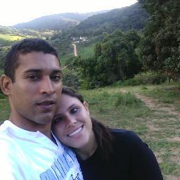 Natural de Bananeiras, Assistente Social - concluinte, ex-estagiário PAPI/SEDES/PMJP, ex-Coordenador RUMF/UFPB, ex-membro do DCE/UFPB, militante no ME