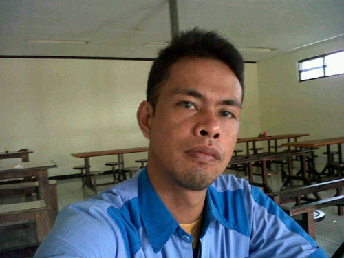 My Name is H♏ Ʀ0ϱdiϱ WijaƔa, Follow me.. I born in Bandung, South Jawa Barat