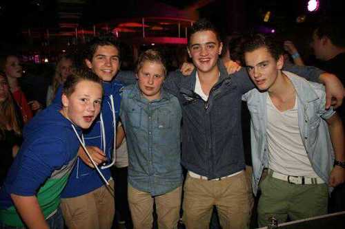volg of volg niet.
