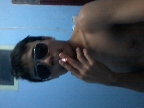 imron_y's profile picture. 