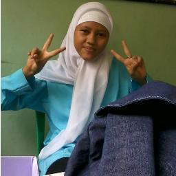 ComMyopic's profile picture. 7.9 FAVE is my class :)