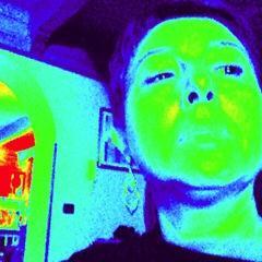 eleceravolo's profile picture. 