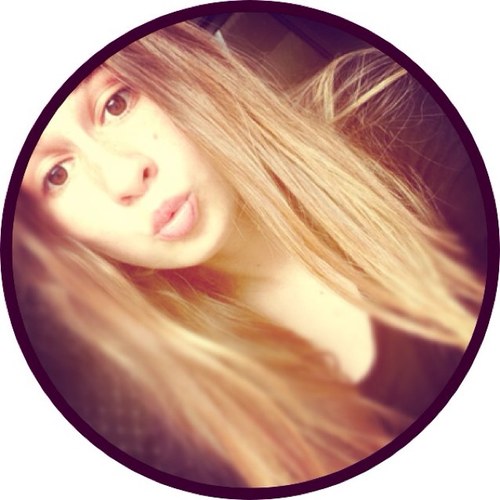 nikkii. ausssie 4eva!
justin bieber and miley cyrus are cute xoxoxx