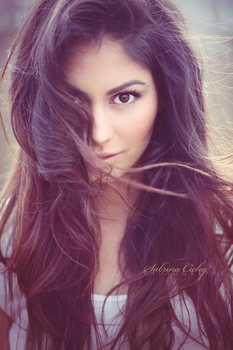 alinale123's profile picture. 