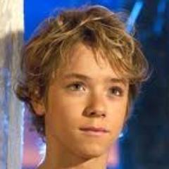 I'AM THE OH-SO FAMOUS PETER PAN .. SLAYER OF PIRATES !! http://t.co/ujmzNIRM ! 

PETER PAN OFFICIAL FAN CLUB !

http://t.co/PlGpsjMO