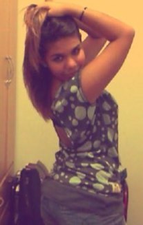 OI meu nome é iasmim carolina de almeida moraes pires 
Eu adoro musicassss romanticasss e sou muito legall quem é legallll comigooooo ..
essa sou eu bjss