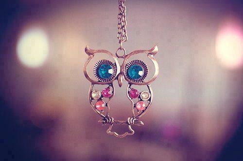 pls like this page!! i follow back!! random pics about fashion, and random stuff that every teenager can relate to :)