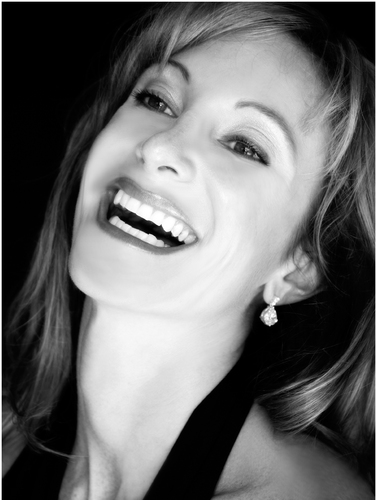 The Cosmetic Vein & Laser Center 
Board-Certified Phlebologist & Internist Nonsurgical Varicose & Spider Veins  
The Biolift | Botox | Sculptra | Laser