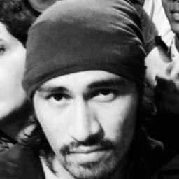 meu nome é Maykeon Salvatierra, tenho 27 anos, sou o pirata andarilho que adentra sua cidade...