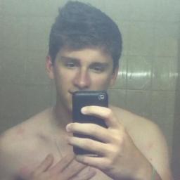 A gente não só aprende com erros como também nos fortalecemos com os mesmos.// follow-me e ganhe um camaro amarelo porque agora fiquei doce :3