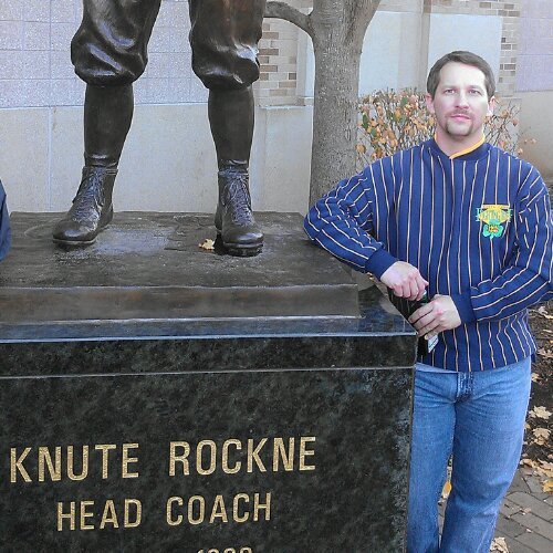 OxGroth73's profile picture. a simple Hoosier floating on