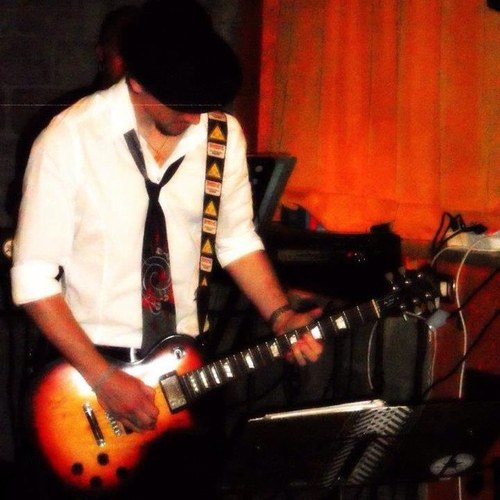 mellys91's profile picture. Chitarrista, compositore, arrangiatore e genio del male.