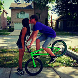 Follow me irll follow ya back!xx☺