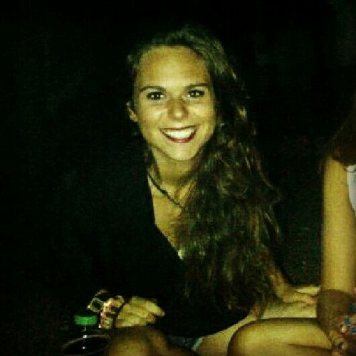 claucarre1's profile picture. 