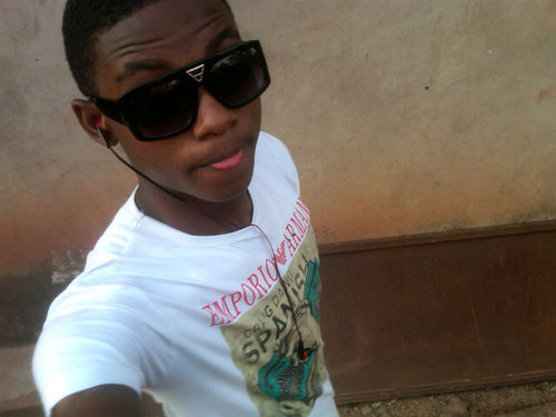 IF u follow m̶̲̥̅̊
e̶̲̥̅̊
, ama follow u back. Godblessu
