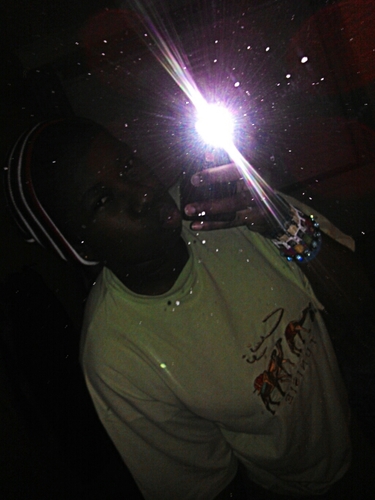 14;Wannabe Actress , I was in the Newspaper Twice:D , I Like To Act Stupid Sometimes & LiViNG LiFe WhILe I'm YoUnG!!